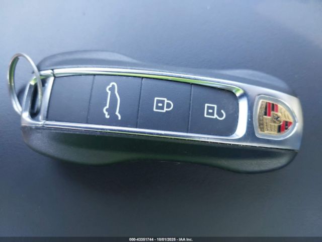 2025 PORSCHE CAYENNE COUPE WP1BA2AY5SDA30868 Photo 10