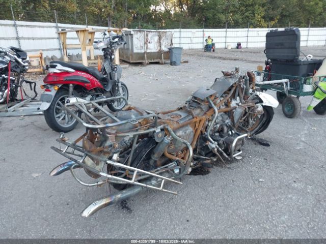 1982 HONDA GL1100 1HFSC0216CA202643 Photo 3