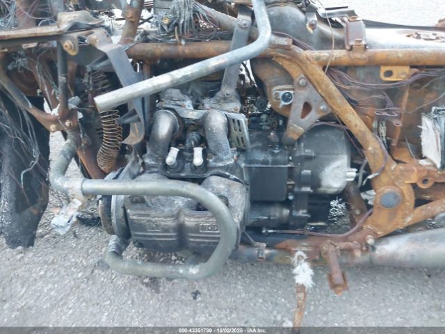 1982 HONDA GL1100 1HFSC0216CA202643 Photo 8