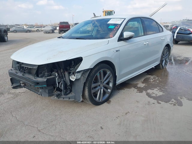 1VWAA7A33JC023630 Volkswagen Passat 2.0t R-line/2.0t S