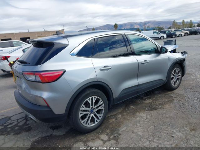 2022 FORD ESCAPE 1FMCU9H94NUA43860 Photo 3