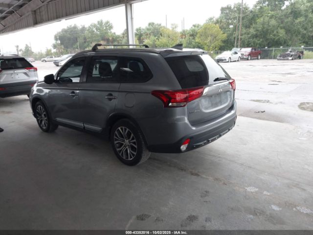 2017 MITSUBISHI OUTLANDER JA4AD2A39HZ034565 Photo 2