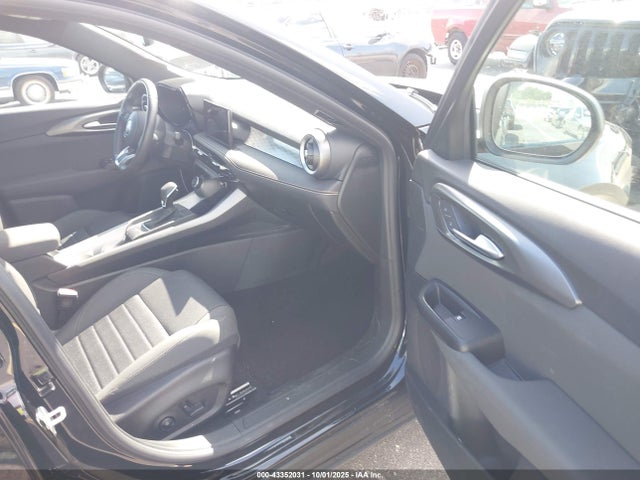 2024 ALFA ROMEO TONALE ZASPATCW4R3079668 Photo 4