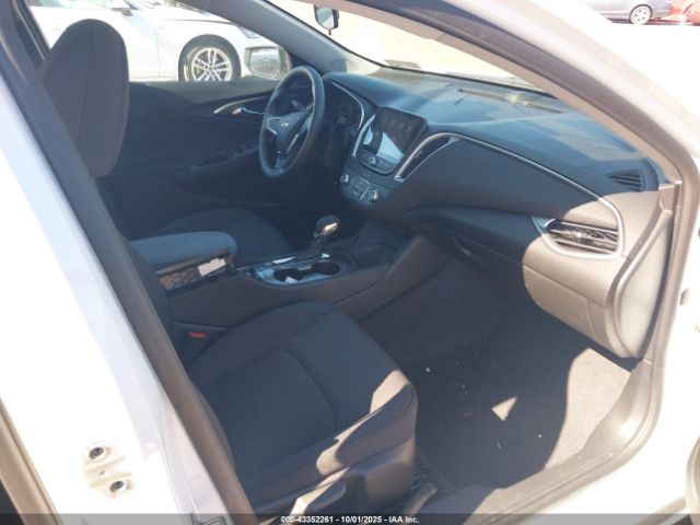 2025 CHEVROLET MALIBU 1G1ZC5ST6SF117531 Photo 4