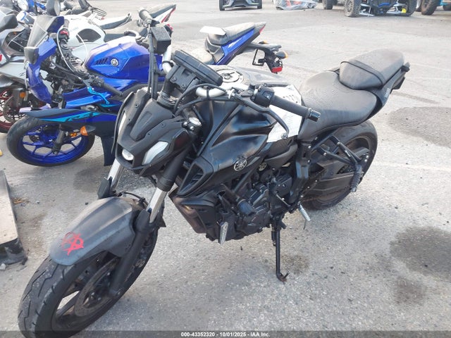JYARM32Y7NA000655 Yamaha Mt07 C