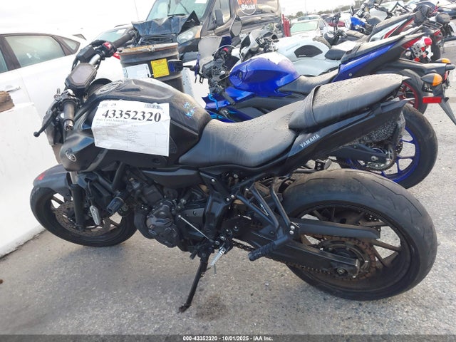 JYARM32Y7NA000655 Yamaha Mt07 C