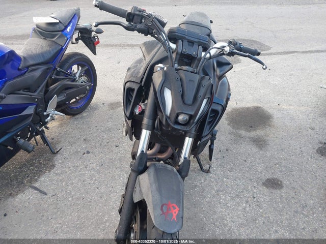 JYARM32Y7NA000655 Yamaha Mt07 C