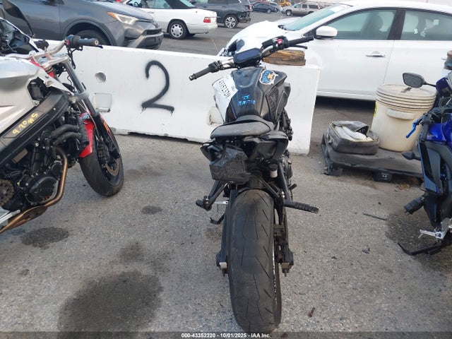 JYARM32Y7NA000655 Yamaha Mt07 C
