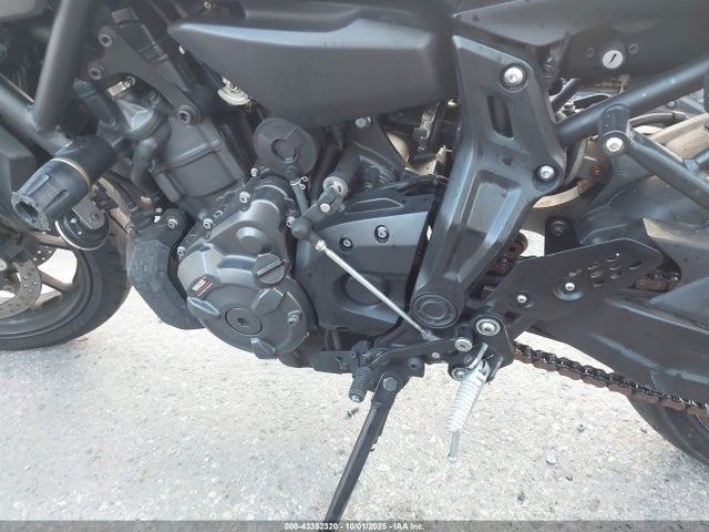 JYARM32Y7NA000655 Yamaha Mt07 C