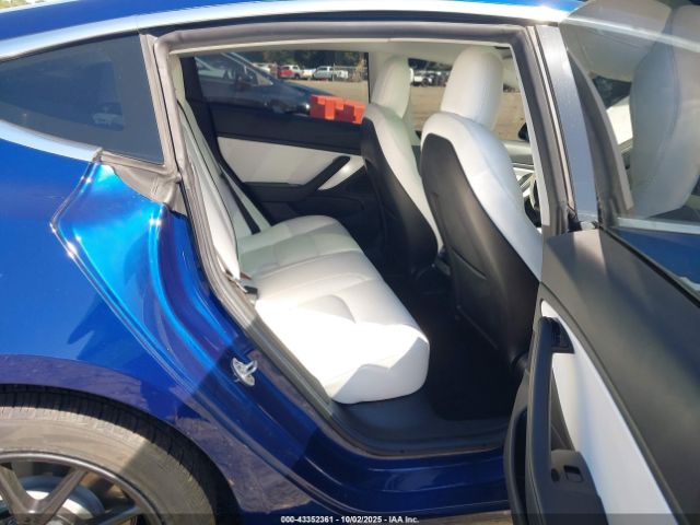 2019 TESLA MODEL 3 5YJ3E1EB1KF454373 Photo 7