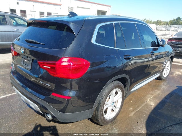 2019 BMW X3 5UXTR7C52KLR47902 Photo 3