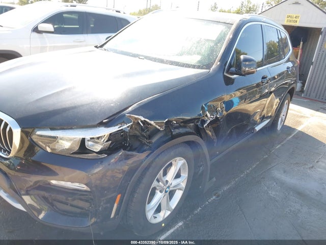 2019 BMW X3 5UXTR7C52KLR47902 Photo 5