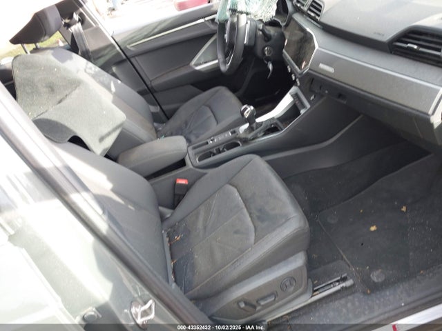 2025 AUDI Q3 WA1DECF39S1056659 Photo 4