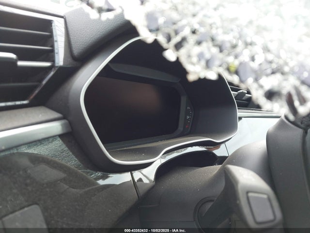 2025 AUDI Q3 WA1DECF39S1056659 Photo 6