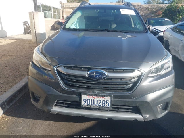 4S4BTANCXM3137889 Subaru Outback Limited
