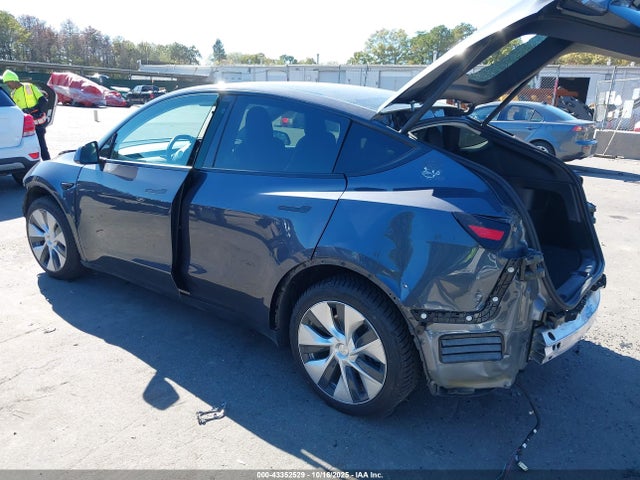 2022 TESLA MODEL Y 7SAYGDEE1NF438239 Photo 2