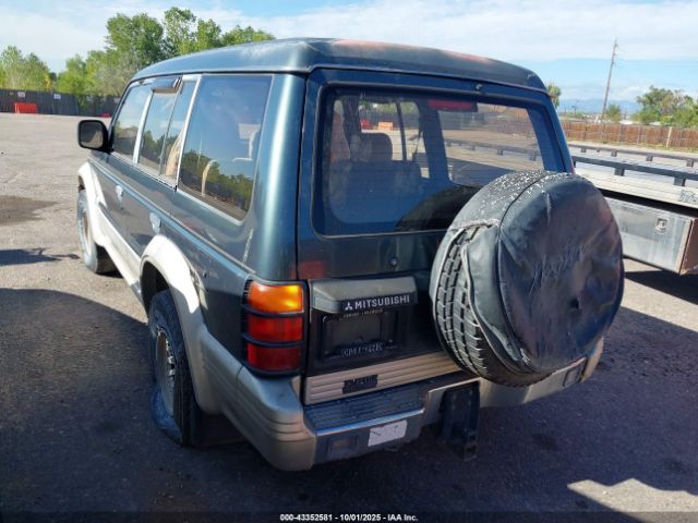 1993 MITSUBISHI MONTERO JA4MR51H8PJ003896 Photo 2