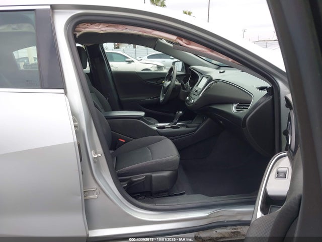 1G1ZE5ST7HF189583 Chevrolet MALIBU 1LT