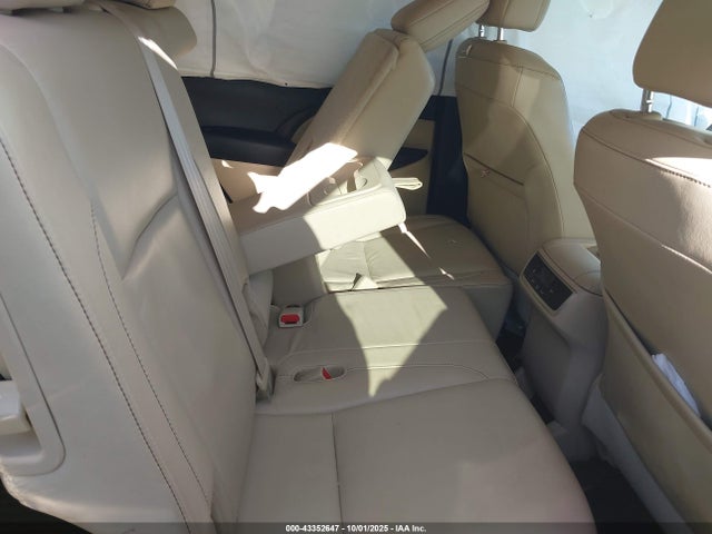 Toyota 2gr-fe 2015 5TDJKRFH5FS181182 Image 8