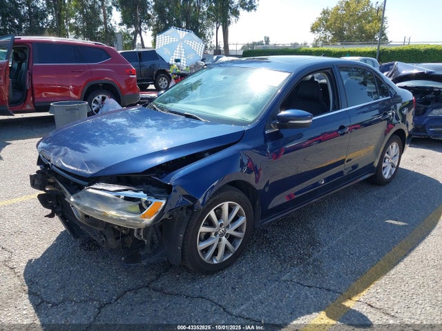 3VWD17AJ8EM385789 Volkswagen Jetta