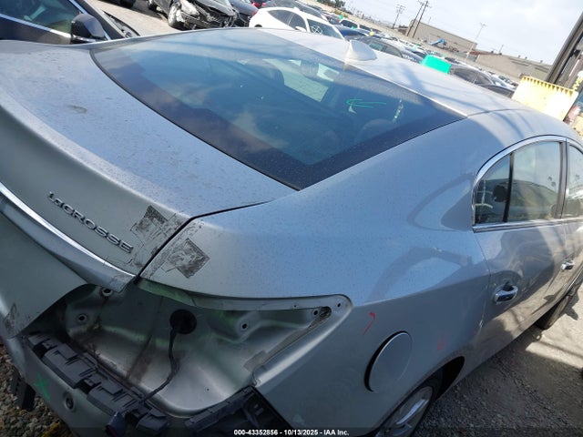 Buick lfx 2015 1G4GD5G37FF344121 Image 4