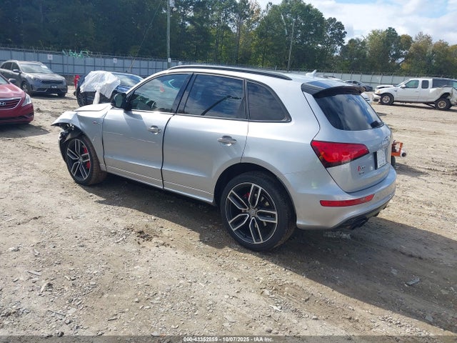 2017 AUDI SQ5 WA1CCAFP9HA087315 Photo 2