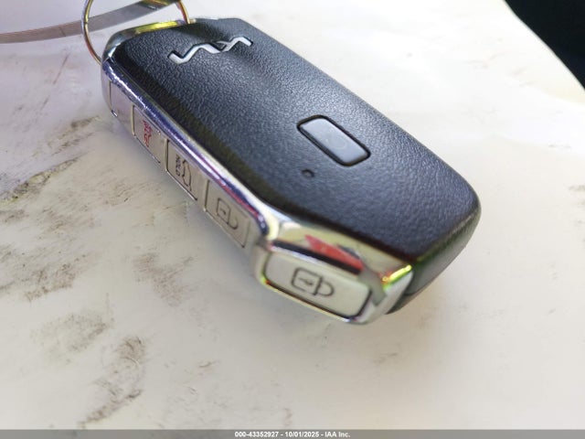 KNDC34LA7N5030090 KIA EV6