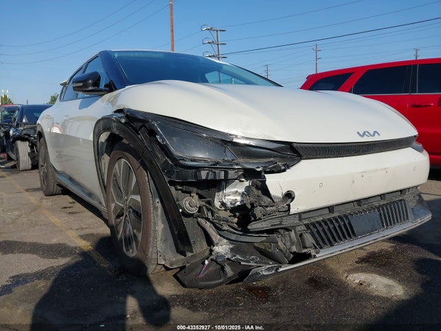 KNDC34LA7N5030090 KIA EV6