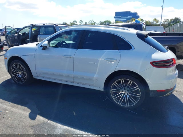 Porsche MACAN S 2015 WP1AB2A52FLB51111 Image 14