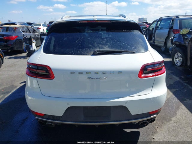 Porsche MACAN S 2015 WP1AB2A52FLB51111 Image 16