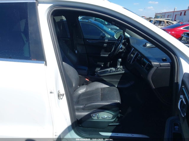 2015 PORSCHE MACAN WP1AB2A52FLB51111 Photo 4