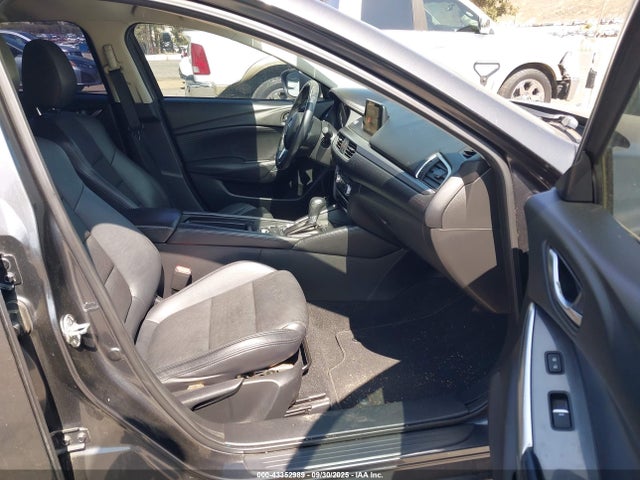 JM1GJ1V55G1438488 Mazda py