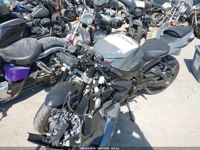 43353016 :رقم المزاد ، JS1GN7FAXS7100023 vin ، 2025 Suzuki Gsx-r600 مزاد بيع