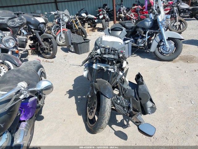 43353016 :رقم المزاد ، JS1GN7FAXS7100023 vin ، 2025 Suzuki Gsx-r600 مزاد بيع