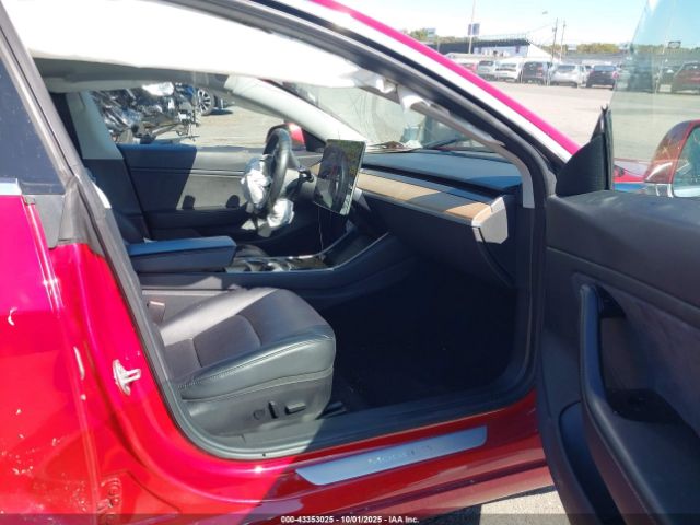 2018 TESLA MODEL 3 5YJ3E1EA9JF034009 Photo 4