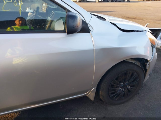 Nissan 2015 2015 3N1CN7AP5FL925102 Image 14