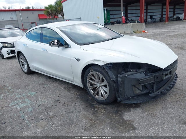 2016 TESLA MODEL S 5YJSA1E13GF176212 Photo 0