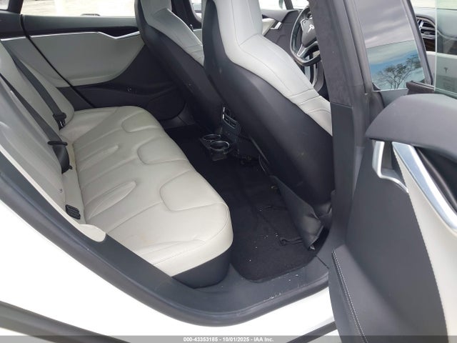 2016 TESLA MODEL S 5YJSA1E13GF176212 Photo 7