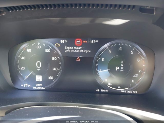 2022 VOLVO XC40 YV4162UM5N2648695 Photo 6