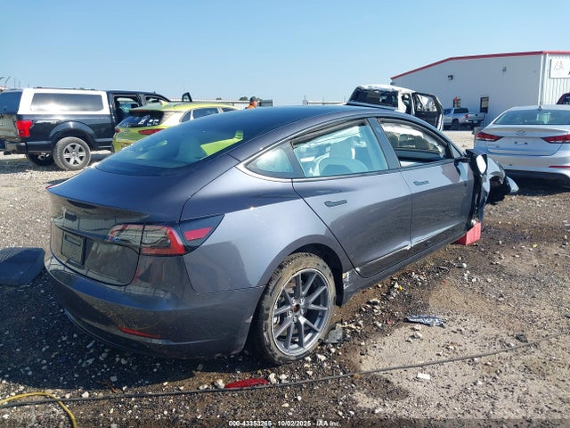 2023 TESLA MODEL 3 5YJ3E1EA7PF606882 Photo 3