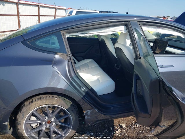 2023 TESLA MODEL 3 5YJ3E1EA7PF606882 Photo 7