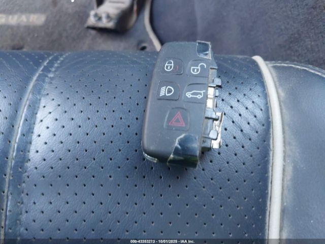 2013 JAGUAR XJ SAJWJ2GDXD8V44882 Photo 10