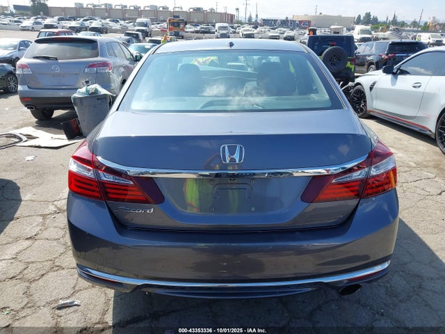 1HGCR2F72GA058281 Honda k24w1