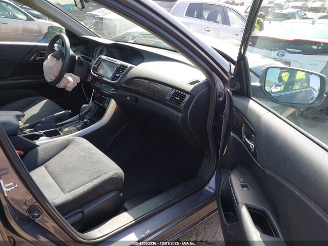 1HGCR2F72GA058281 Honda k24w1