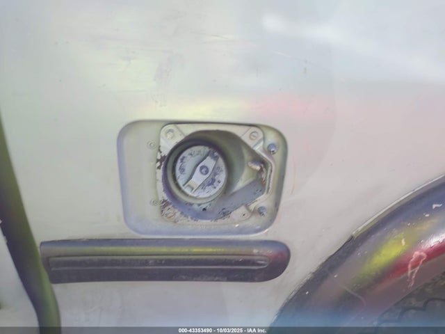 Aukcja sprzedaży 2001 Toyota Tundra Ltd V8, vin: 5TBBT48111S151084, numer aukcji: 43353490