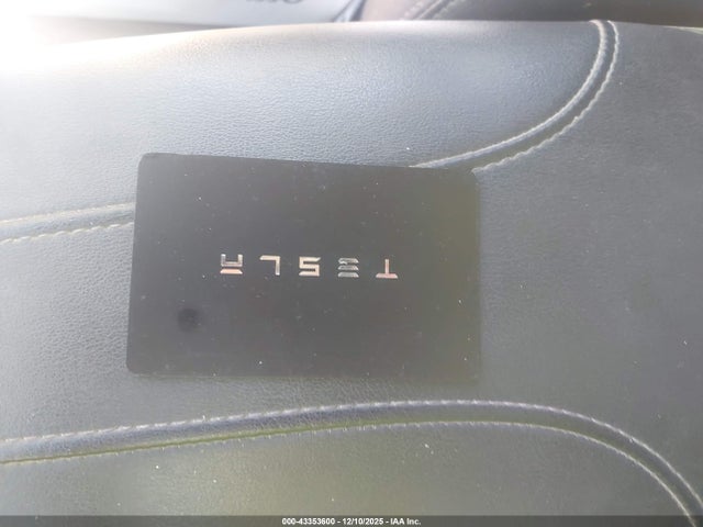 2025 TESLA MODEL Y 7SAYGDEE0SA358164 Photo 10