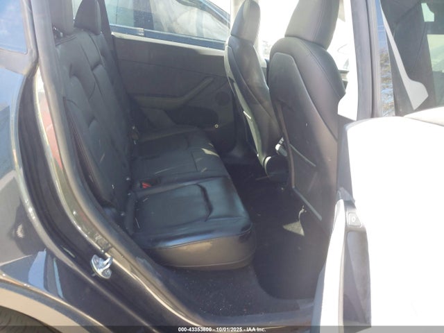 2025 TESLA MODEL Y 7SAYGDEE0SA358164 Photo 7
