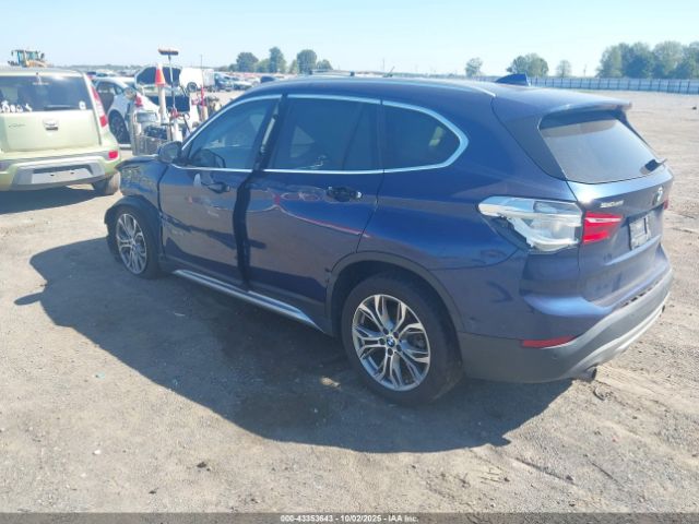 2016 BMW X1 WBXHT3C33GP888698 Photo 2