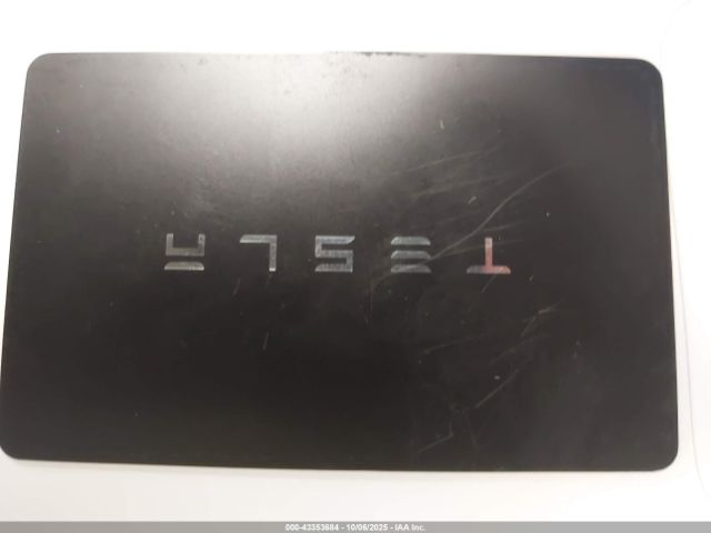 2025 TESLA MODEL Y 7SAYGAEEXSF250779 Photo 10