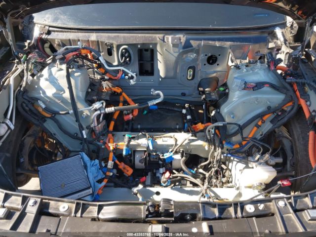 2022 RIVIAN R1T 7FCTGAAA8NN006610 Photo 9